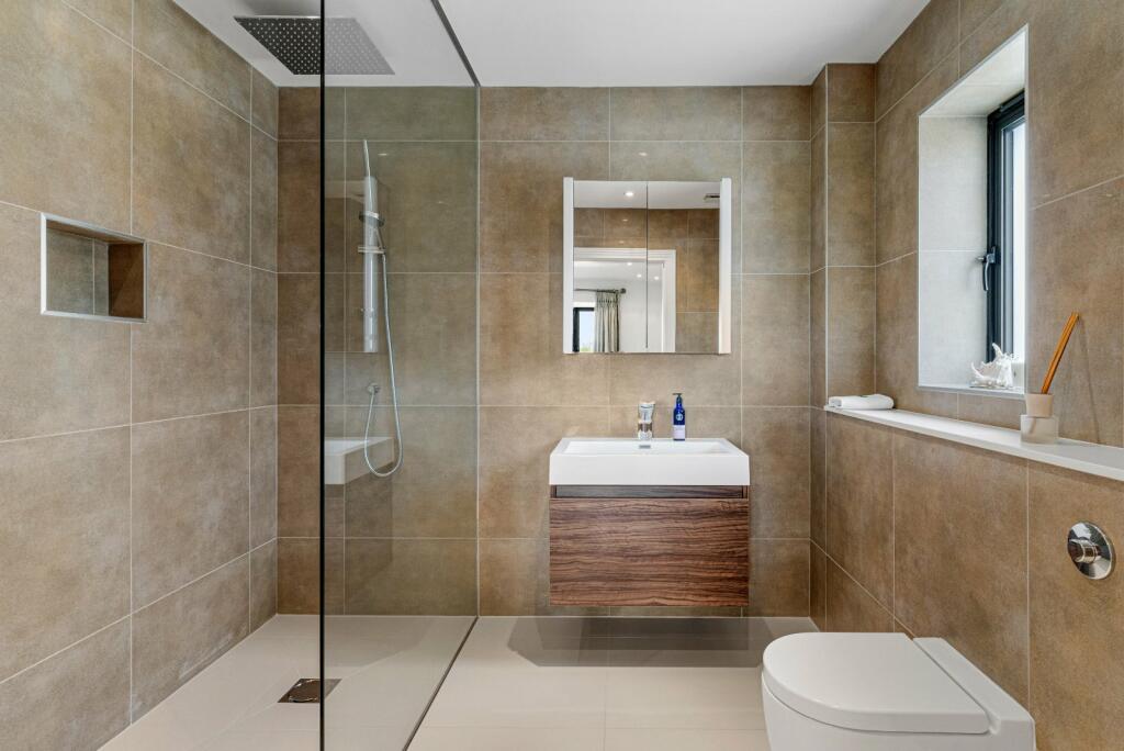 Additional image 11 of Dane O'Coys Road, Bishop's Stortford, Hertfordshire, CM23
