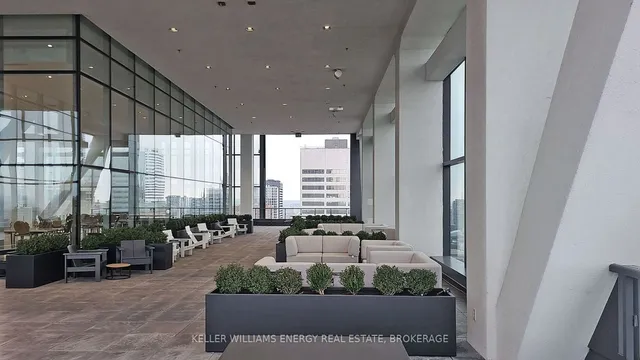 Additional image 25 of 488 University Ave Unit 3307