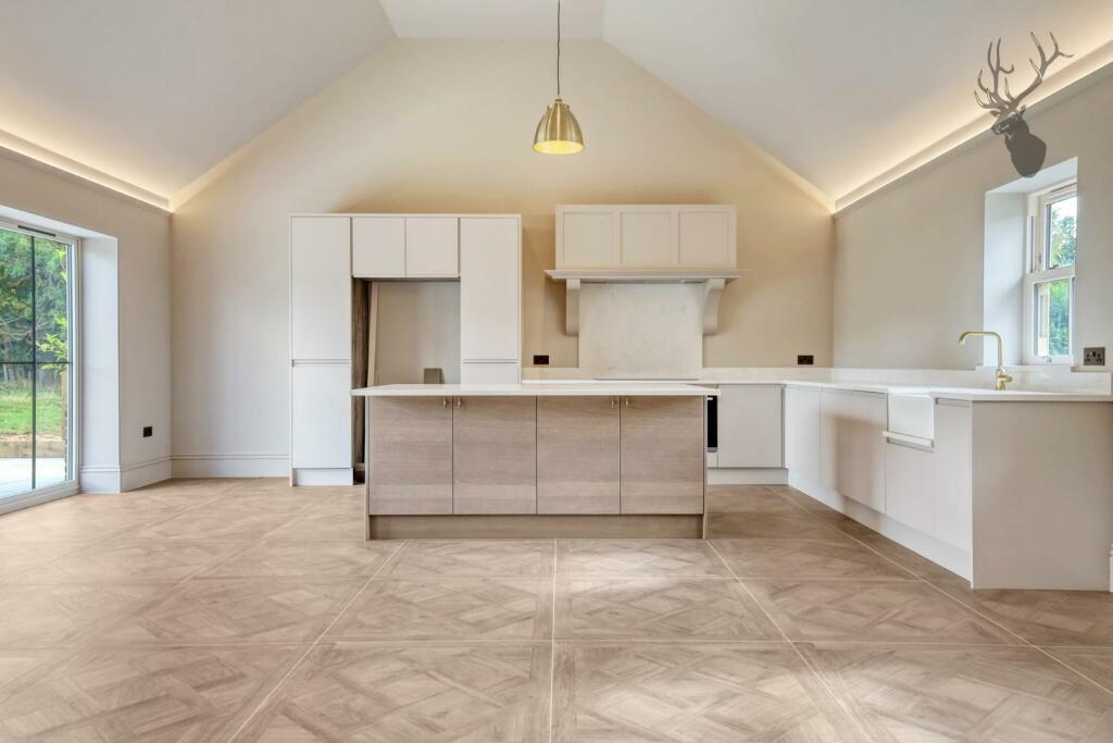 Additional image 6 of Colmar Mews, Weald Park Way