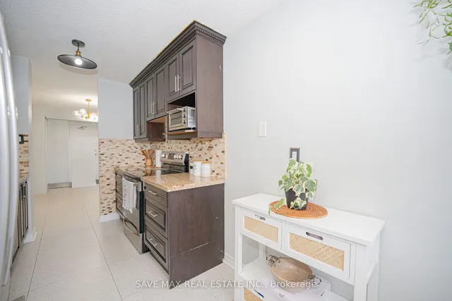 Additional image 15 of 17 Knightsbridge Rd Unit 609