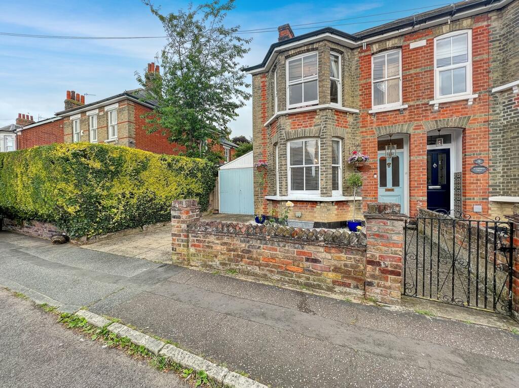 Woodfield Road, Braintree, CM7