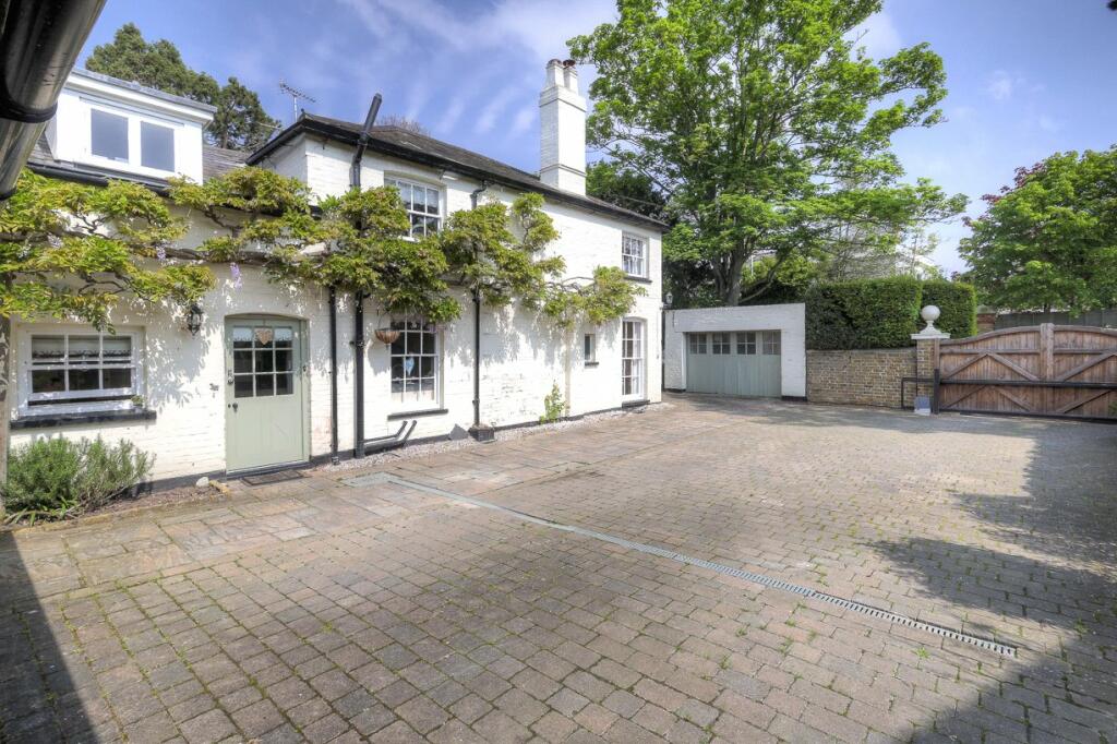 Additional image 37 of Church Street, Great Baddow, CM2