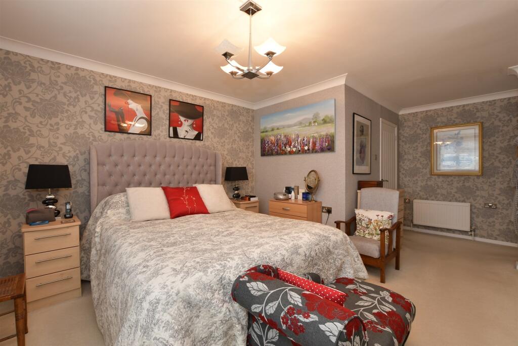 Additional image 13 of Salmonds Grove, Ingrave, Brentwood, Essex
