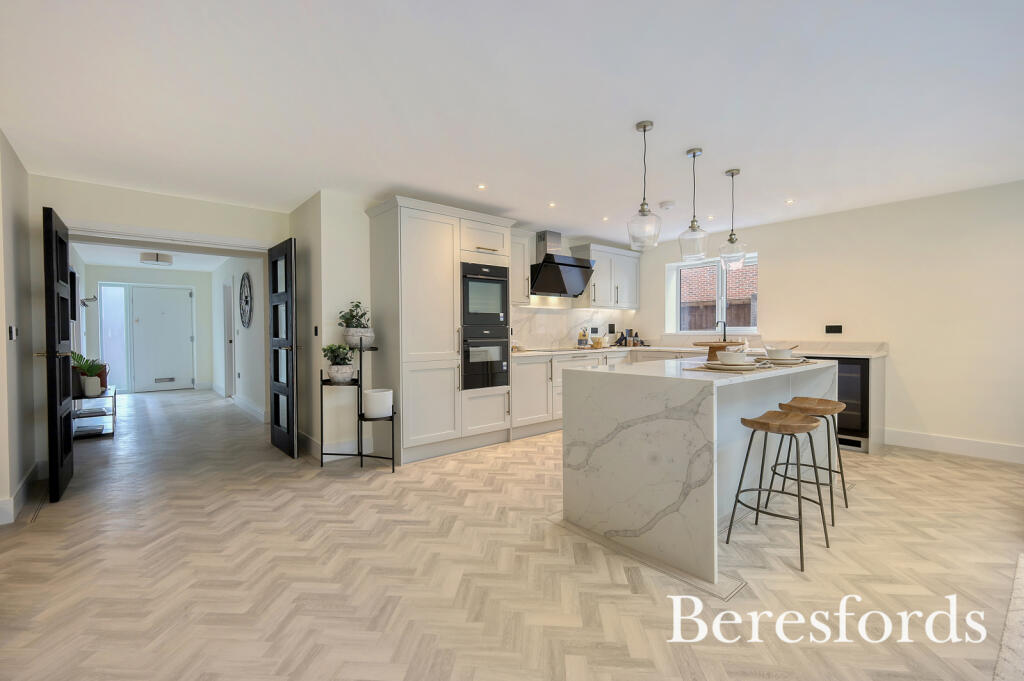 Additional image 3 of Totternhoe Place, North Drive, CM13