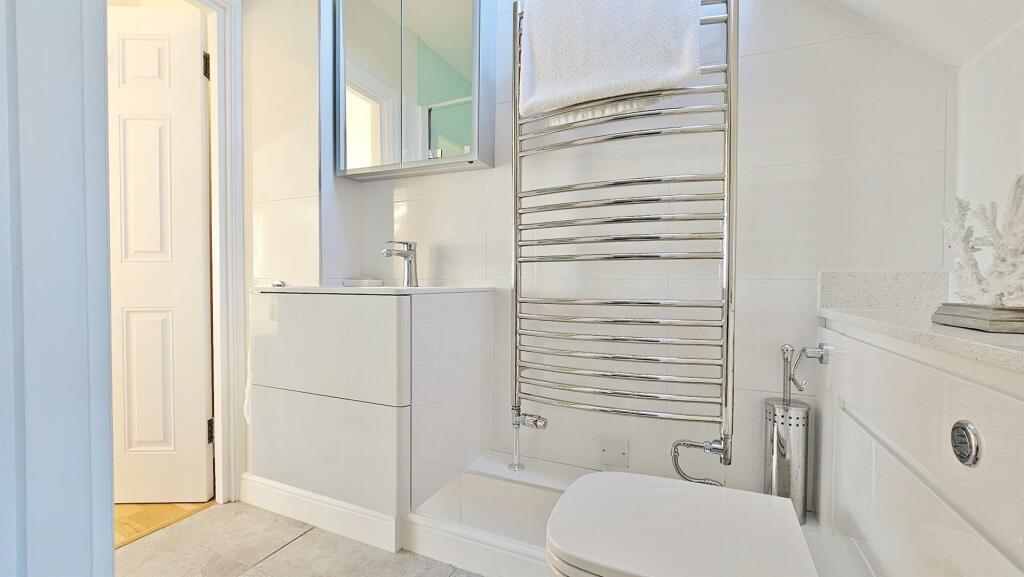 Additional image 27 of Green Lane, Walton On The Naze