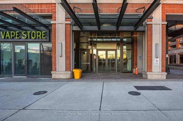 Additional image 2 of 3091 Dufferin St Unit 439