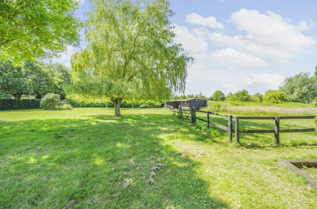 Additional image 25 of Stebbing Road, Felsted, Essex, CM6