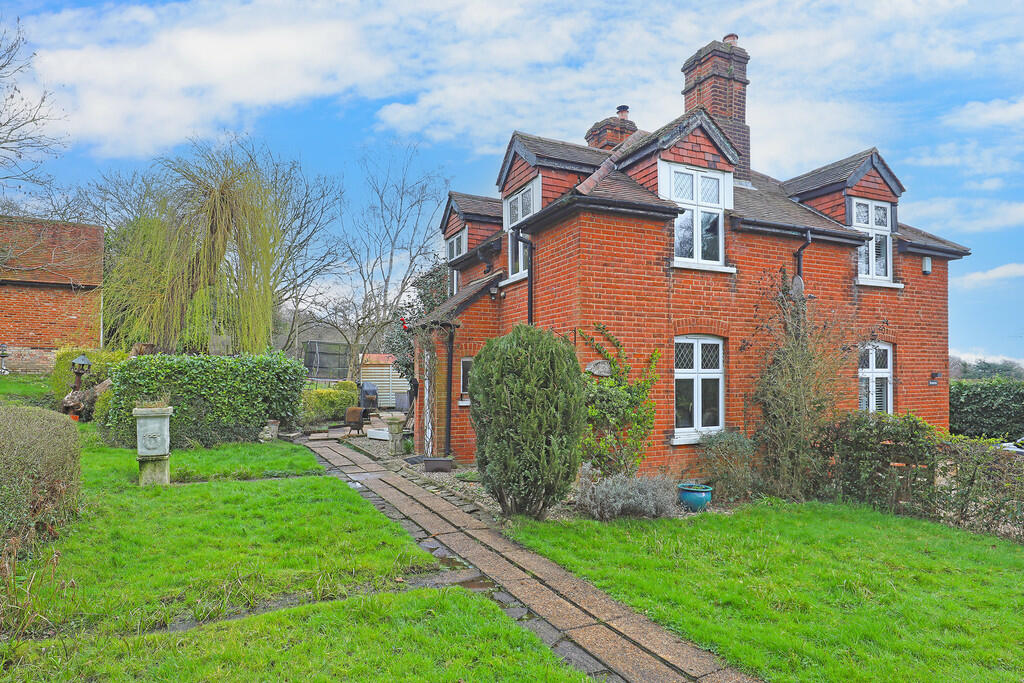 Additional image 25 of Coppice Row, Theydon Bois