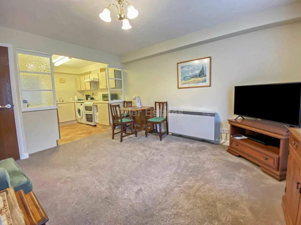 Additional image 4 of Outwood Common Road, Billericay, CM11