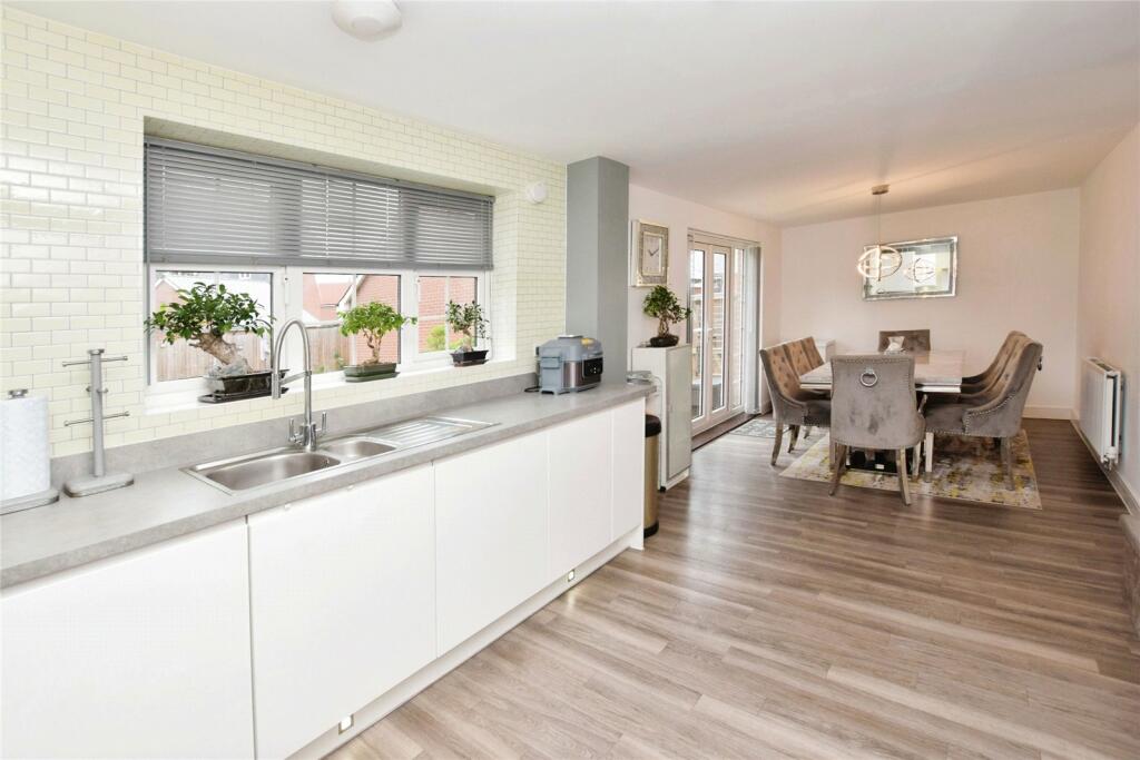 Additional image 4 of Iris Close, Colchester, Essex, CO4