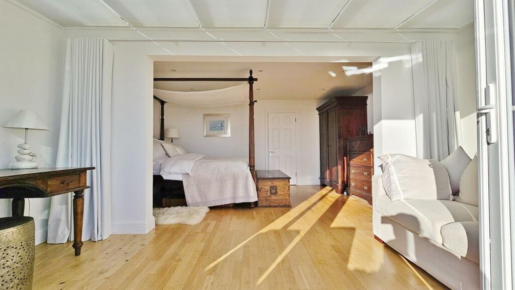 Additional image 19 of Green Lane, Walton On The Naze