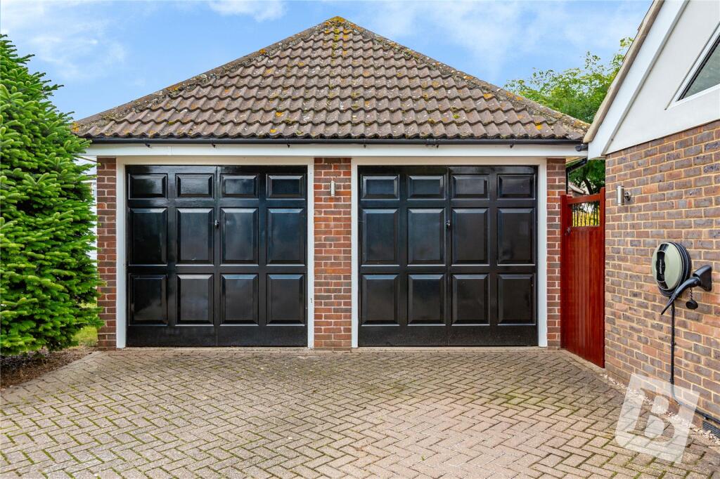 Additional image 24 of Lampern Crescent, Billericay, Essex, CM12