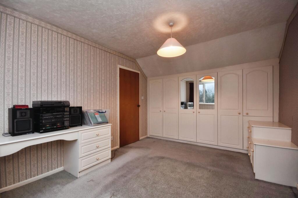 Additional image 11 of Paschal Way, Great Baddow, Chelmsford