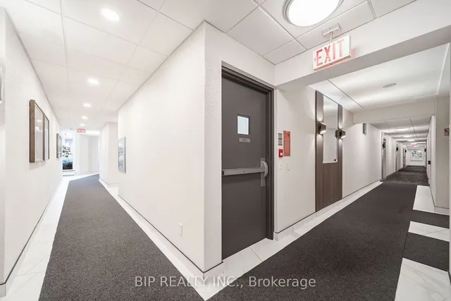 Additional image 8 of 600 Queens Quay Unit SPH16