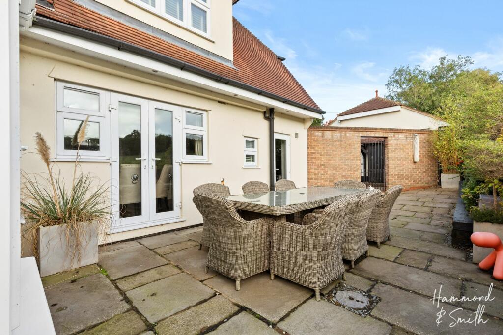 Additional image 17 of Mount End, Theydon Mount, CM16