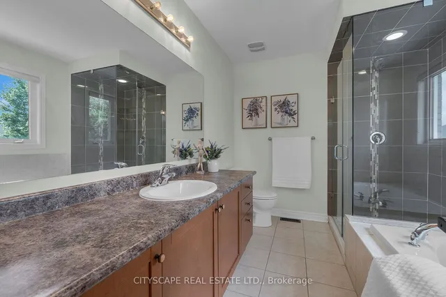 Additional image 21 of 33 Huntspoint Dr