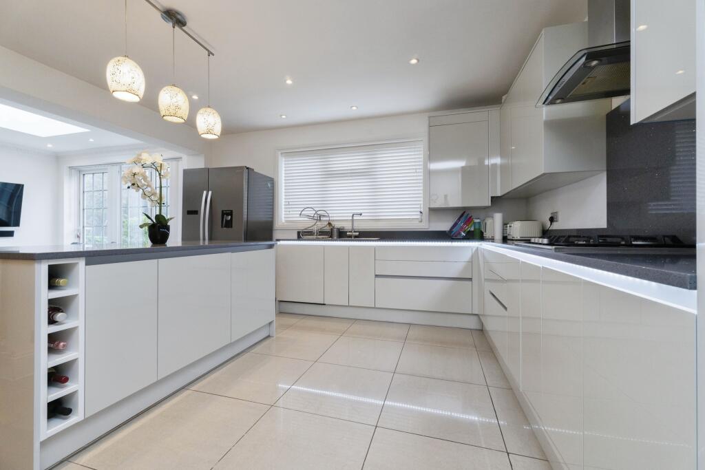 Additional image 19 of Placehouse Lane, Coulsdon, CR5