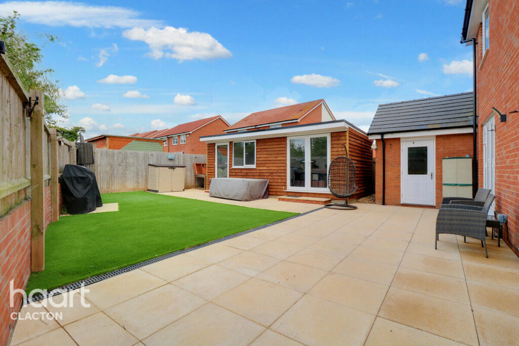 Additional image 22 of Skippers Way, Walton On The Naze