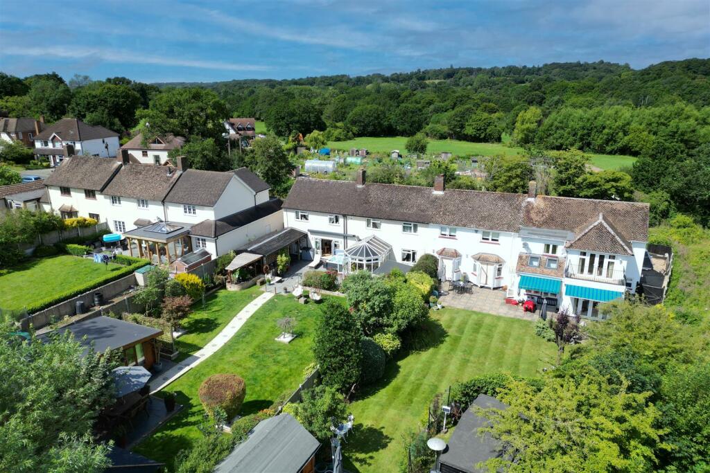 Additional image 36 of Honeypot Lane, Brentwood