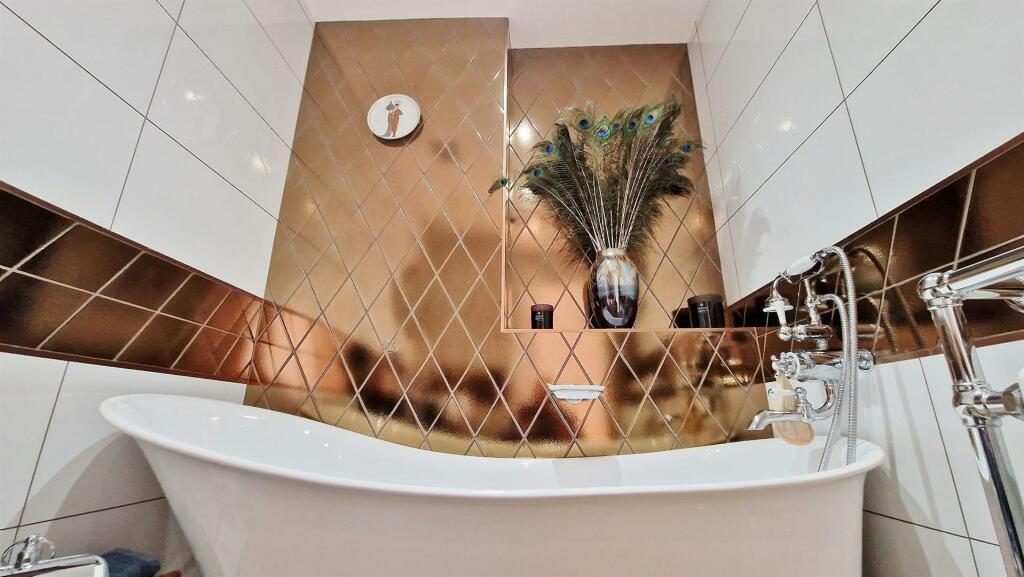 Additional image 28 of The Beach House, Green Lane, Walton On The Naze