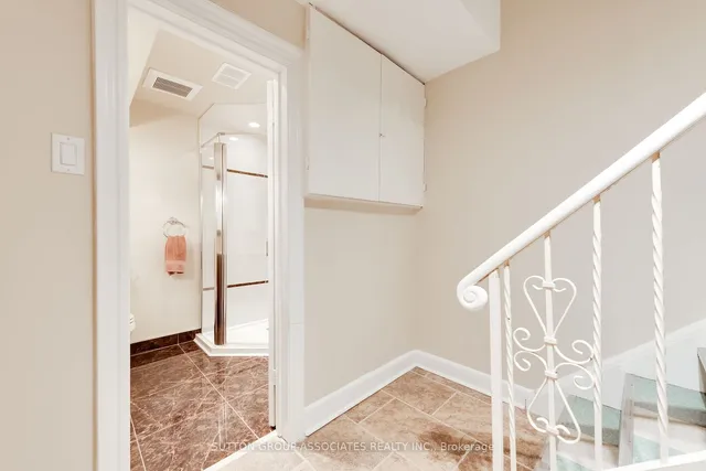 Additional image 18 of 269 Winnett Ave