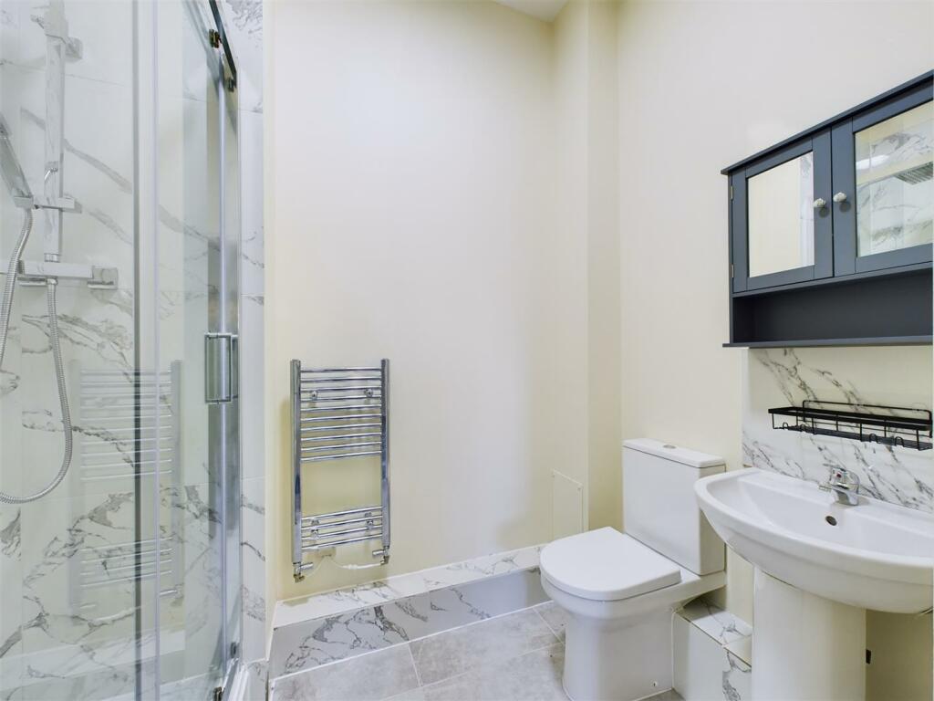 Additional image 9 of Gawton Crescent, Coulsdon