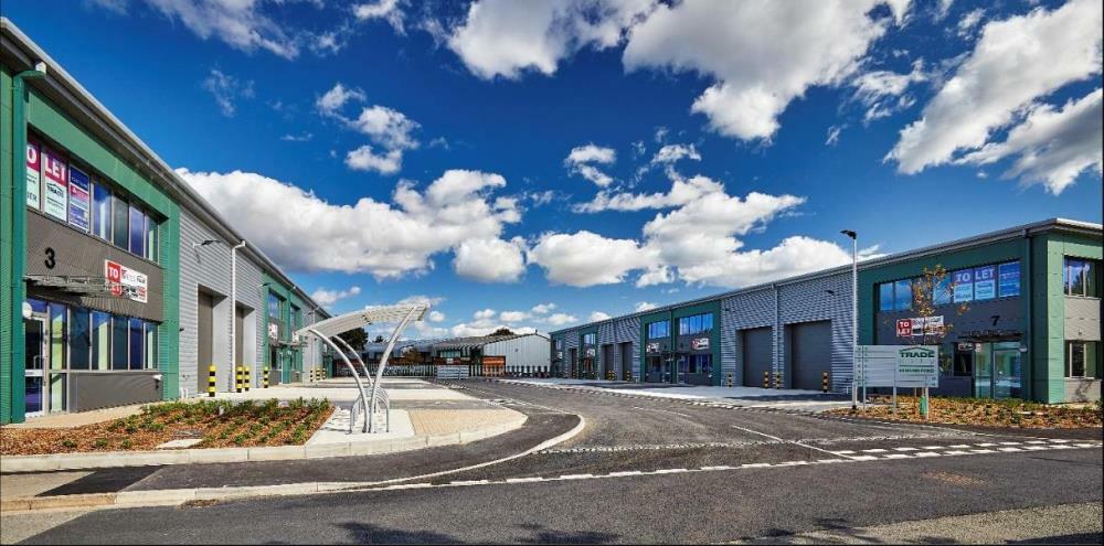 Warehouse/Trade Counter Unit with first floor office - availabile immediately