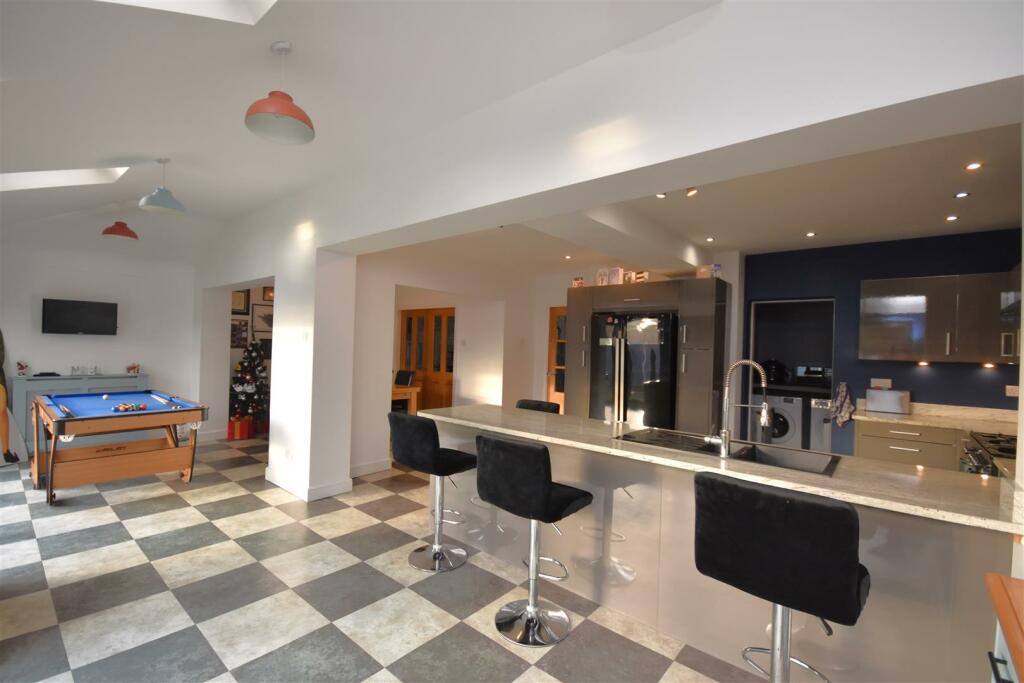 Additional image 5 of Woodfall Close, Little Neston