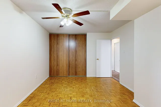 Additional image 35 of 4 Lisa St Unit 712