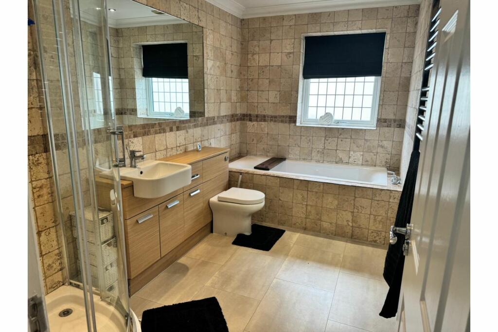 Additional image 22 of Mountnessing Road, Billericay, CM12