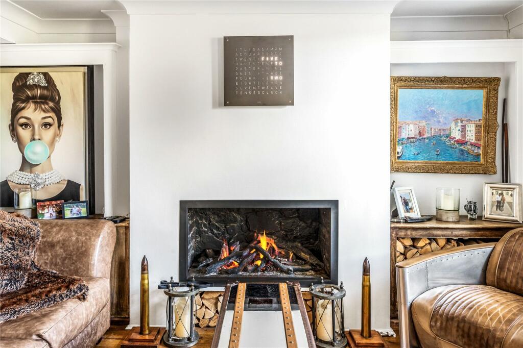 Additional image 4 of The Green, Woldingham, Surrey, CR3