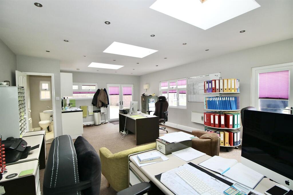 Additional image 24 of Park Lane, Ramsden Heath, Billericay