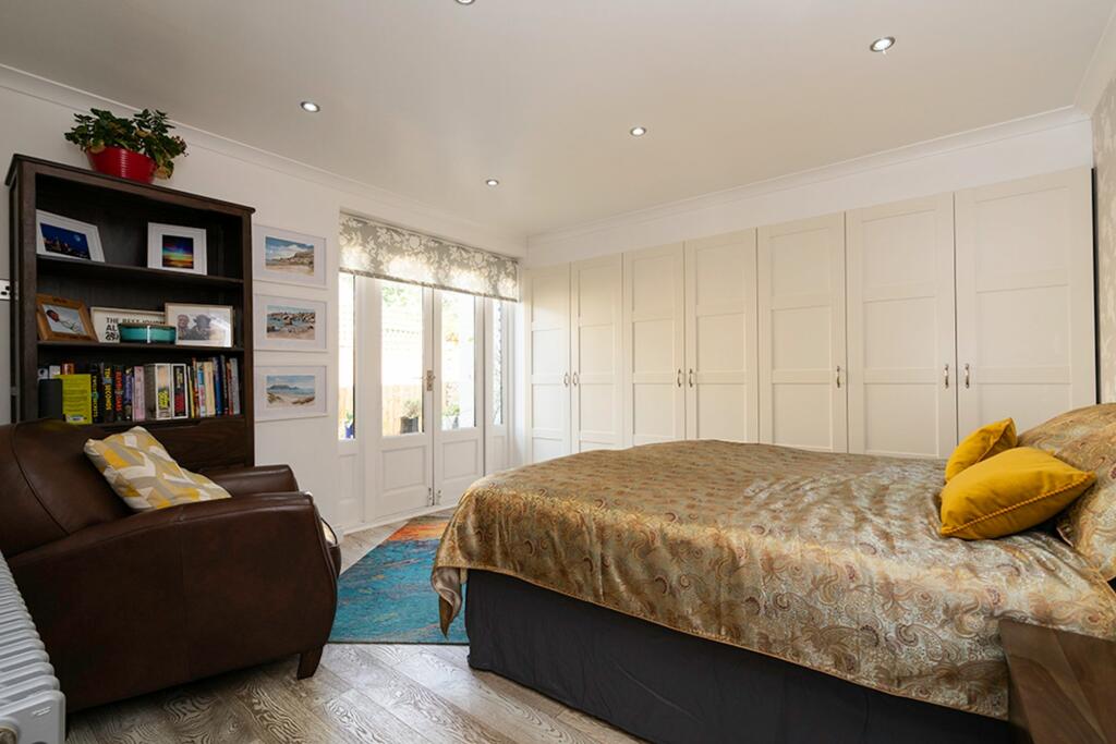 Additional image 13 of Peter Street, Stock, CM4