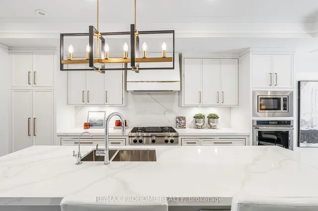 Additional image 11 of 3060 Bayview Ave