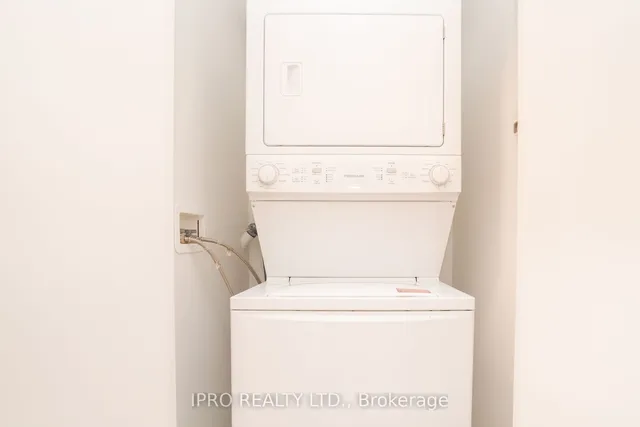 Additional image 28 of 30 Ordnance St Unit 407