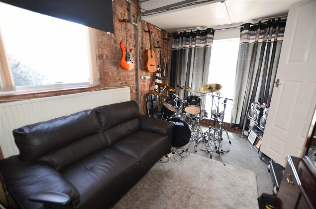 Additional image 20 of Underwood Drive, Ellesmere Port, Cheshire