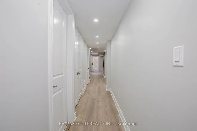Additional image 33 of 18 Jemima Rd