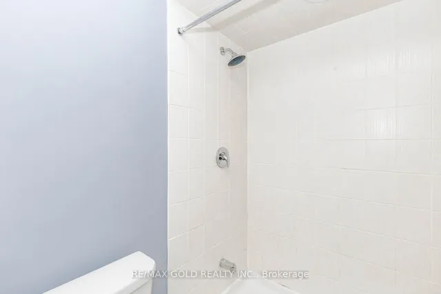 Additional image 29 of 22 Francesco St