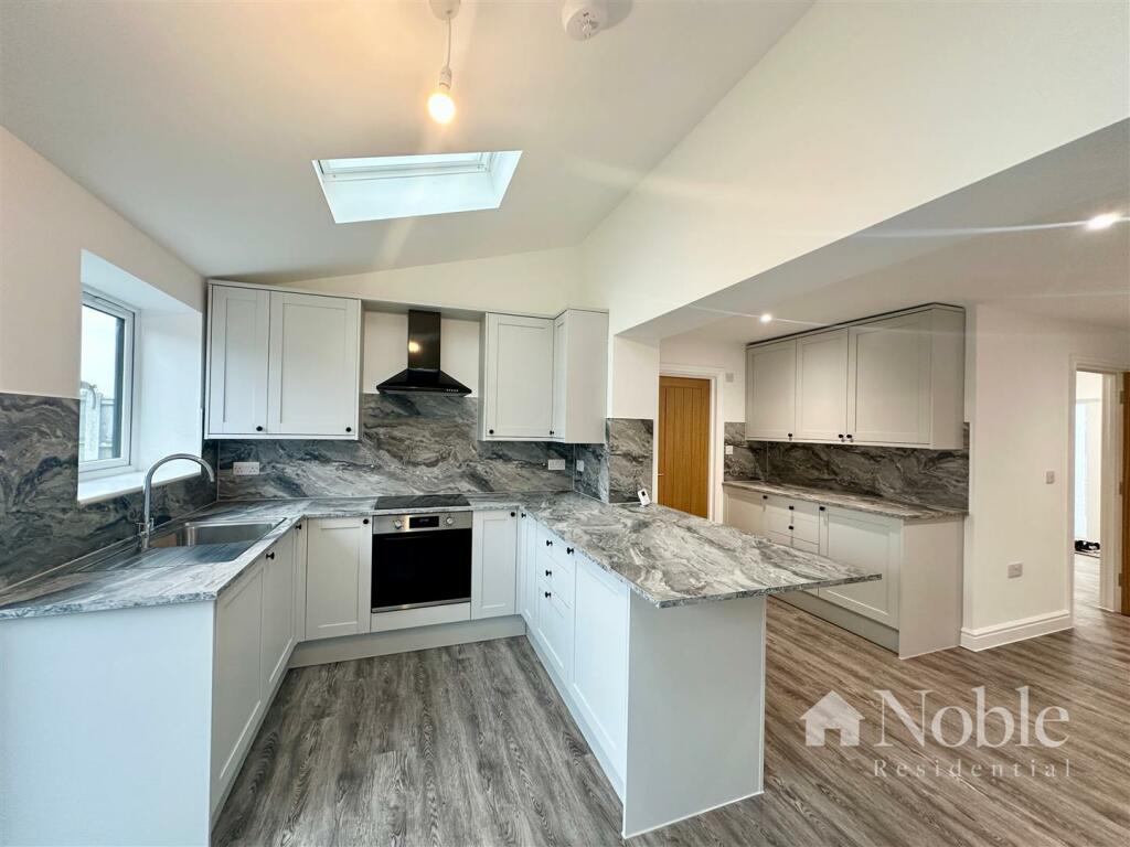 Additional image 3 of Mascalls Lane, Brentwood