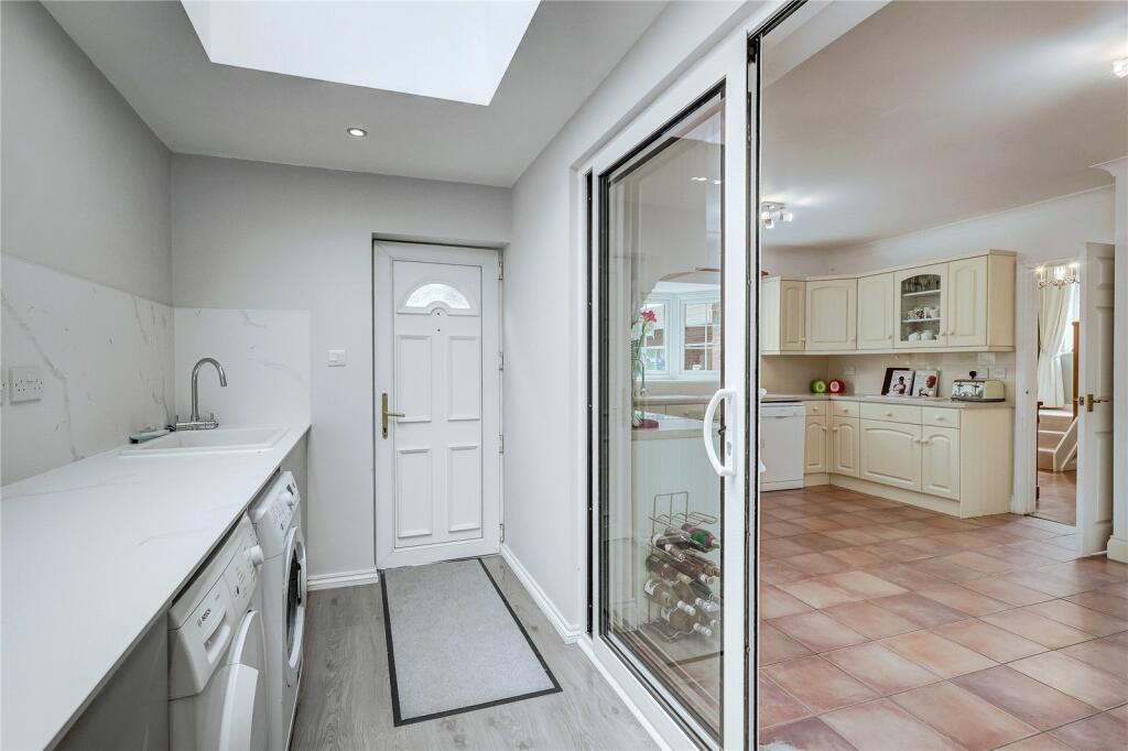 Additional image 24 of Paddock Chase, CM8