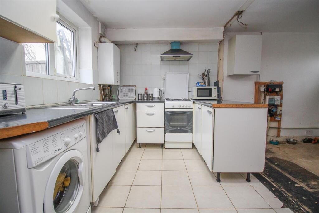 Additional image 8 of The Hoo, Old Harlow