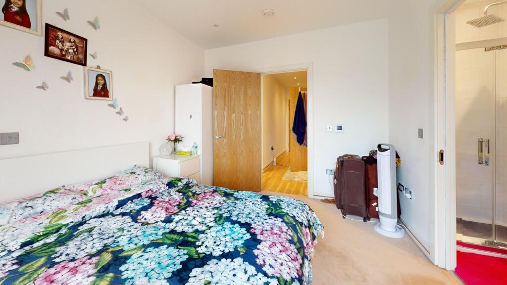 Additional image 17 of Cherry Orchard Road, Croydon, CR0