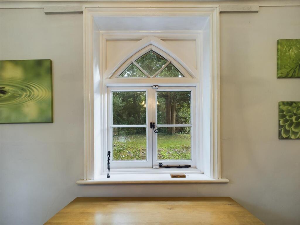 Additional image 12 of Coulsdon Road, Coulsdon