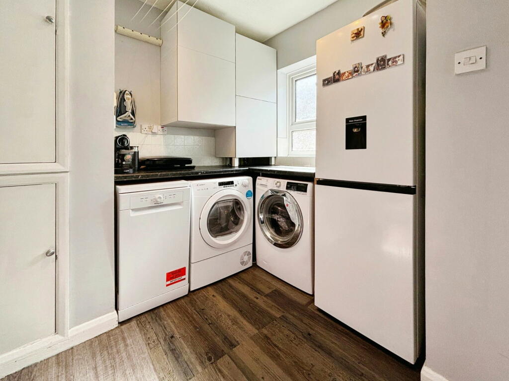 Additional image 8 of Park Drive, Braintree, CM7 1AP