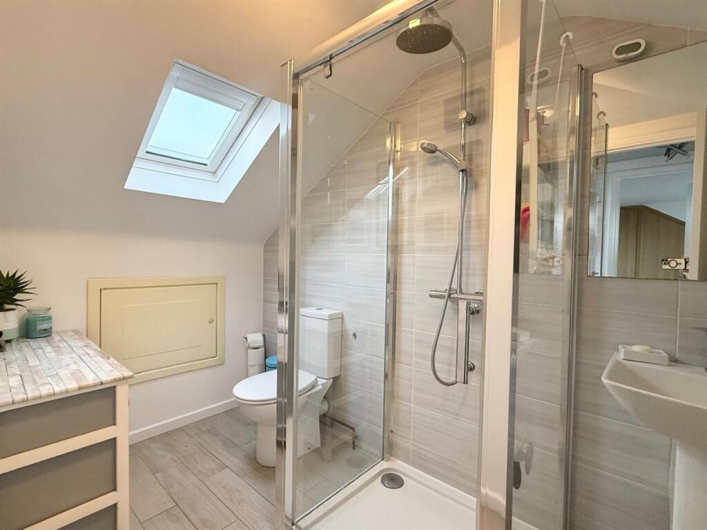 Additional image 13 of Oakland Gardens, Hutton, Brentwood