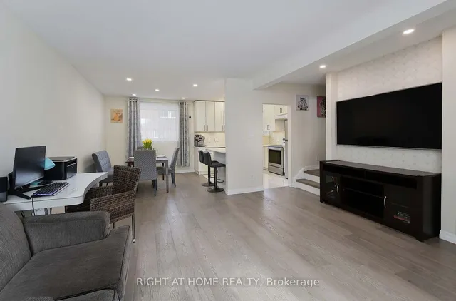 Additional image 7 of 34 Tandridge Cres Unit 888