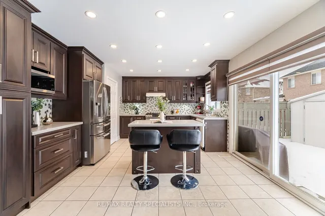 Additional image 12 of 8 Upshall Dr