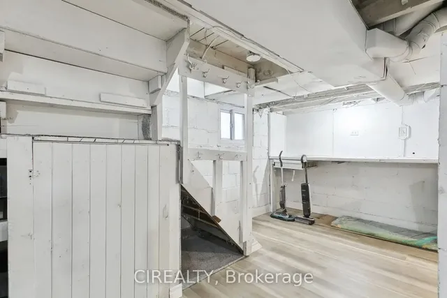 Additional image 32 of 17 Wendover Rd