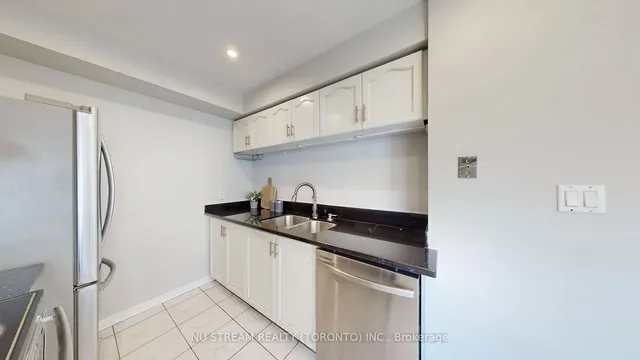 Additional image 13 of 29 Rosebank Dr Unit 1108