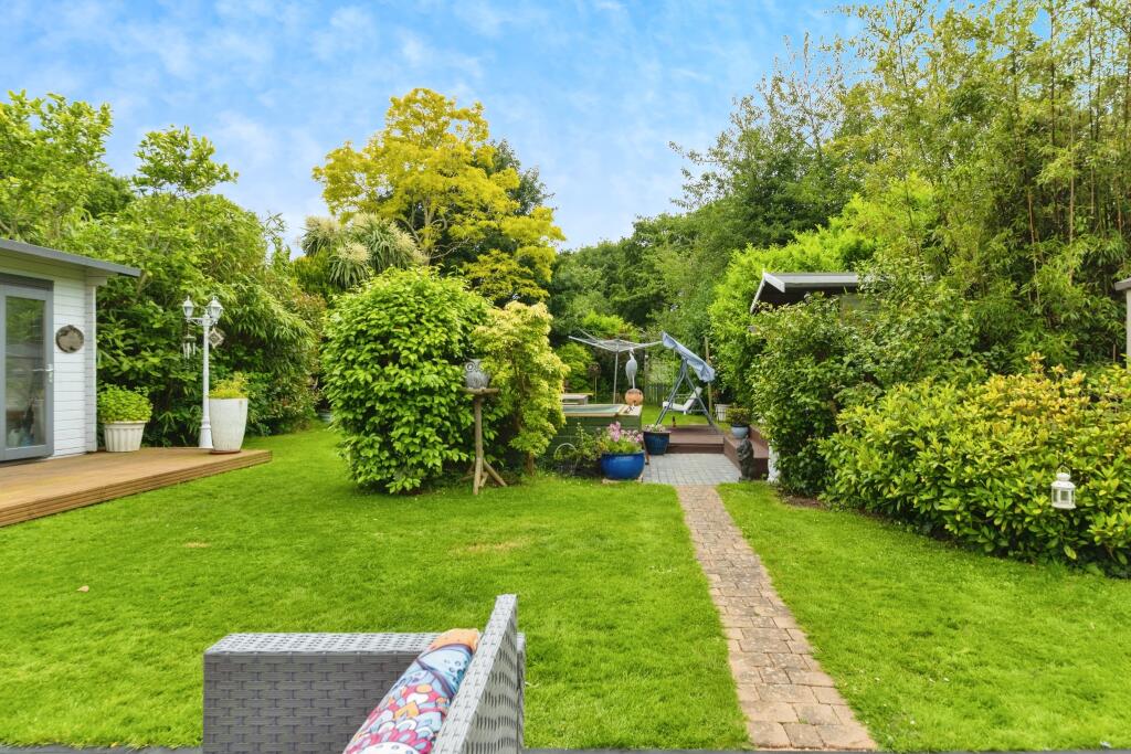 Additional image 16 of Thorpe Road, Kirby Cross, Frinton-on-Sea, Essex, CO13